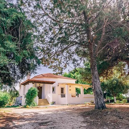 וילה Dionisia, Relaxation With Jacuzzi Retreat *