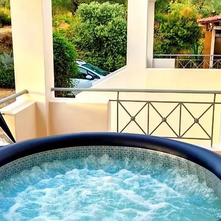וילה Dionisia, Relaxation With Jacuzzi Retreat